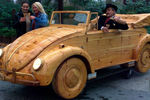 Volkswagen Beetlе полностью сделанный из дерева итальянским художником Ливио Де Марчи, Германия, 1999 год