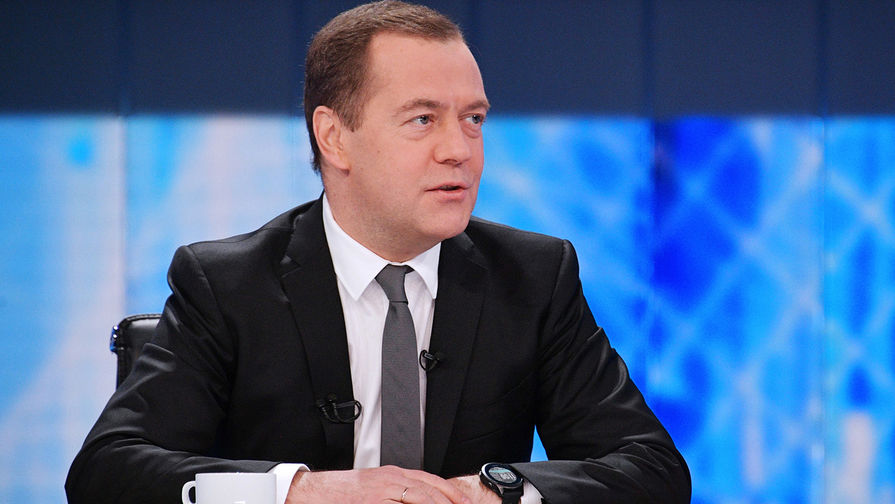 Премьер-министр России Дмитрий Медведев во время интервью, 6 декабря 2018 года