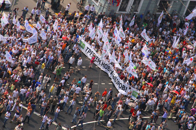 Оргкомитет оппозиционных маршей подал заявку на шествие 15 сентября