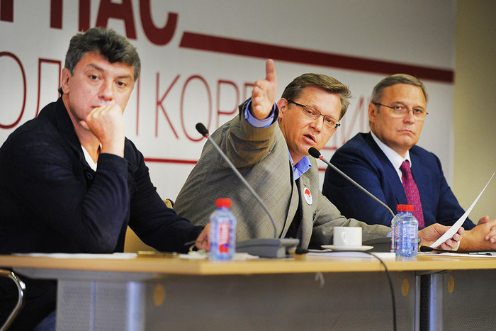 Сопредседатели Партии народной свободы Борис Немцов, Владимир Рыжков и Михаил Касьянов на съезде партии. 2012 год