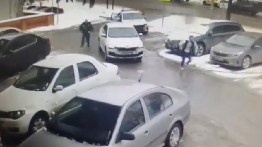 Появилось видео погони и задержания разыскиваемого Интерполом преступника в Москве