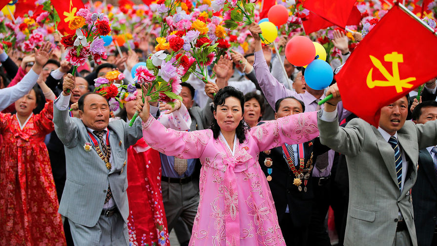 Участники парада в&nbsp;Пхеньяне