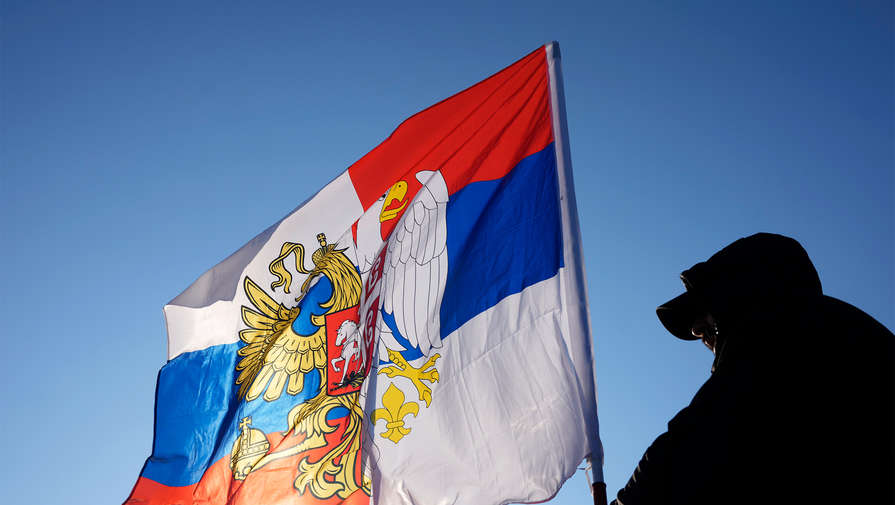 Reuters: власти Сербии согласились поставить оружие Украине или уже отправили его