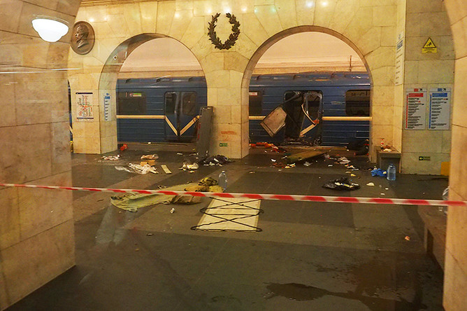 Станция метро «Технологический институт» в Санкт-Петербурге после взрыва в вагоне поезда, 3 апреля 2017 года