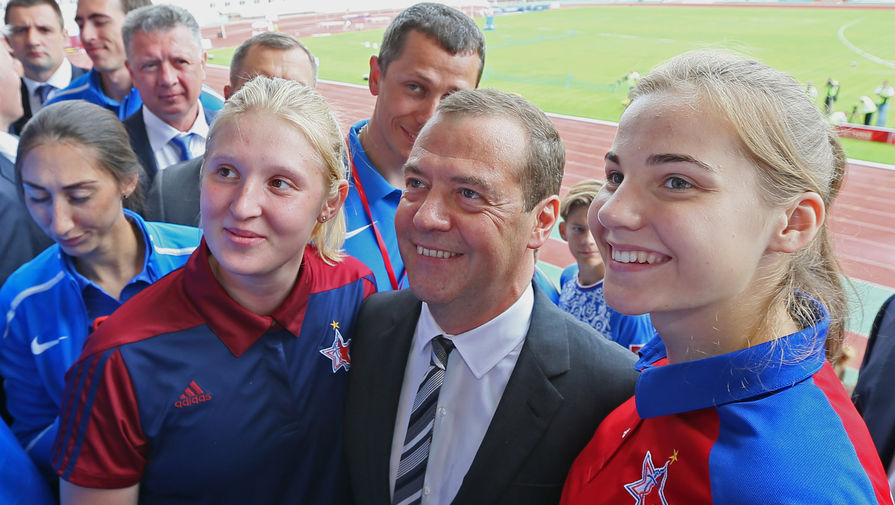 Дмитрий Медведев побывал на церемонии открытия чемпионата России по легкой атлетике в Жуковском