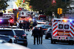 Экстренные службы на месте происшествия на Манхэтенне в Нью-Йорке, 31 октября 2017 года