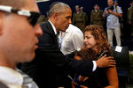 Президент США Барак Обама с членами семьи Шимона Переса на церемонии прощания