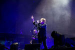 Вокалист группы The Cure Роберт Смит во время выступления на фестивале «Пикник «Афиши» в Москве, 3 августа 2019 года