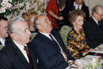 Генеральный секретарь ЦК КПСС Михаил Горбачев и первая леди США Нэнси Рейган во время ужина в рамках советско-американской встречи на высшем уровне в Женеве, 20 ноября 1985 года