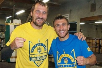 Сергей Ковалев (слева) и Василий Ломаченко