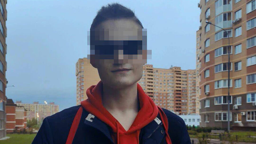 Неизвестный с ножом вымогал деньги у первокурсника московского вуза, чтобы накормить детей