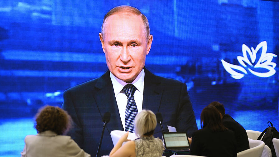 Путин: спад экономики России до конца года составит около 2%