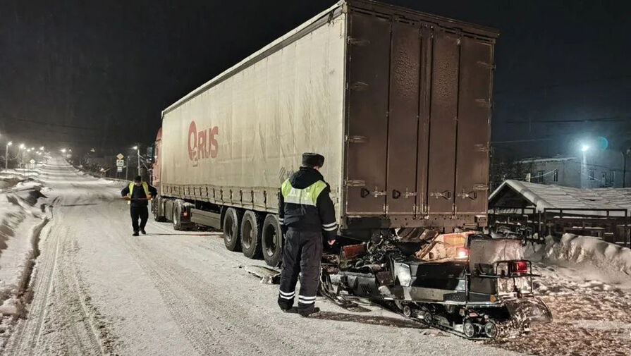 В Свердловской области за ночь произошло два ДТП со снегоходами