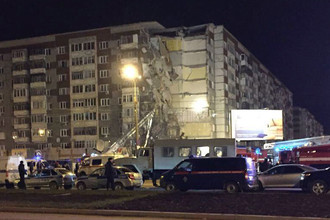На месте обрушения части жилого 9-ти этажного дома в Ижевске, 9 ноября 2017 года