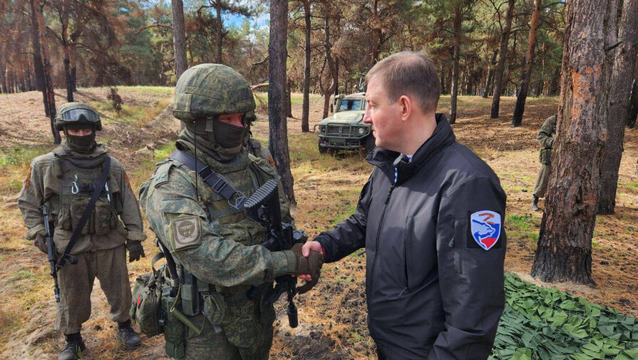 Турчак передал спецсредства и экипировку десантникам под Херсоном