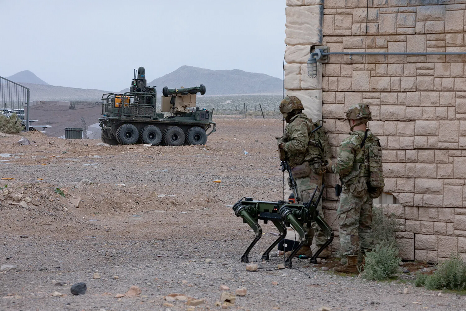 FP: военные США использовали роботов при подготовке к возможному конфликту с РФ