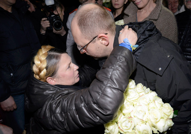 Юлия Тимошенко и Арсений Яценюк в&nbsp;аэропорту Киева