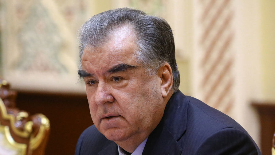 Президент Таджикистана прибыл в Москву