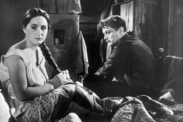 В&nbsp;июне 1941&nbsp;года он отправился на&nbsp;фронт, где его взяли в&nbsp;плен. Лебедев трижды пытался сбежать, каждый раз неудачно.
<br><br>На фото: актеры Людмила Хитяева и Николай Лебедев в&nbsp;сцене фильма &laquo;Евдокия&raquo;, 1961&nbsp;год