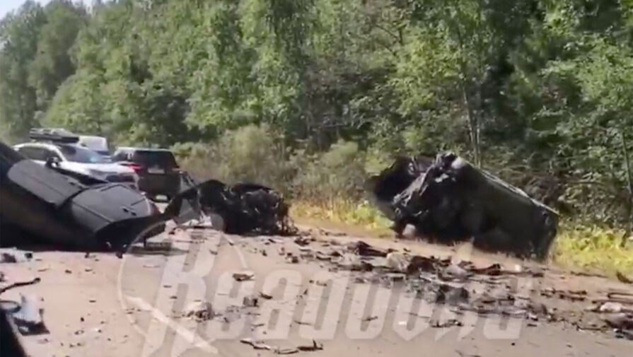 В Можайском районе два автомобиля разорвало на части в результате ДТП, погибли два человека