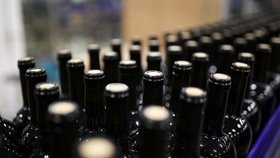 Борьба с «пристрастием»: в России хотят запретить продажу безалкогольных пива и вина детям