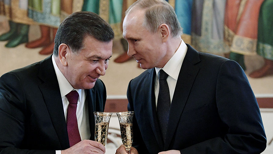 Президент Узбекистана Шавкат Мирзияев и президент России Владимир Путин 