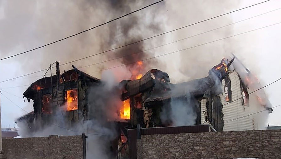 Ребенок и четверо взрослых сгорели при пожаре под Иркутском