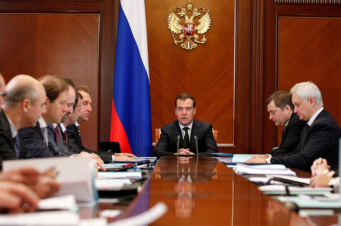 Медведеву нравится, как работает его правительство