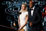 Актер Сэмюэл Л. Джексон и актриса Наоми Уоттс на сцене во время 86-й церемонии вручения «Оскара»