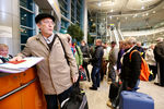 Пассажиры отмененных рейсов в аэропорту Домодедово
