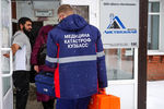 Сотрудник медицины катастроф Кузбасса на территории шахты «Листвяжная» в городе Белово