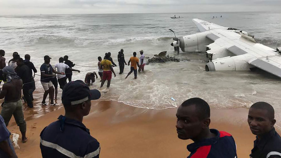 Крушение самолета на&nbsp;побередье Кот-Д'Ивуара, 14&nbsp;октября 2017