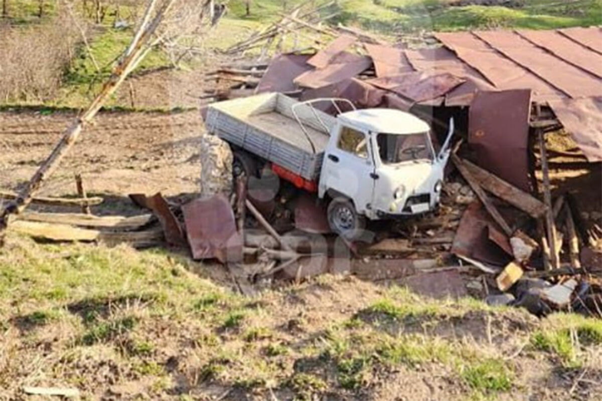 машина с детьми с обрыва (99) фото