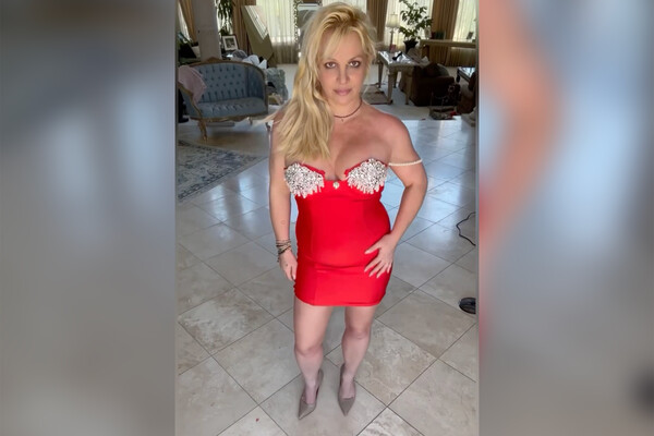 Ұзын және жалаңаш фотолар