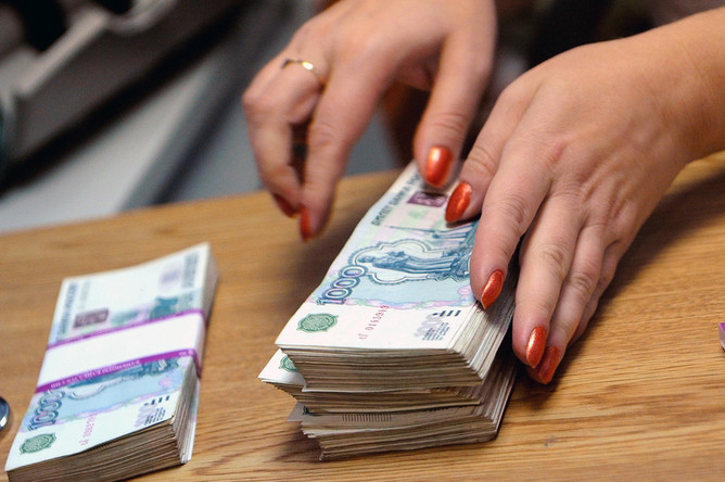 Доля зарплат россиян в ВВП страны в прошлом году упала до 36,8%
