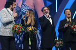 Певцы Филипп Киркоров, Ани Лорак, Григорий Лепс и Иосиф Кобзон во время выступления на шоу-концерте «Песня года» в Москве, 2013 год