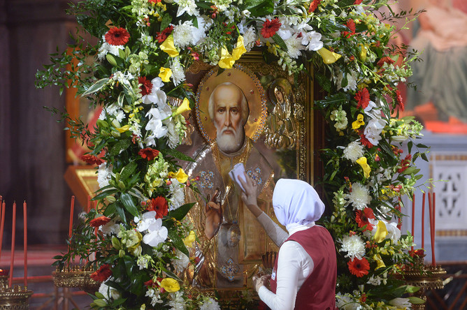 Икона Николая Чудотворца в храме Христа Спасителя