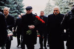 Во время церемонии прощания с Игорем Малашенко на Троекуровском кладбище Москвы, 18 марта 2019 года 