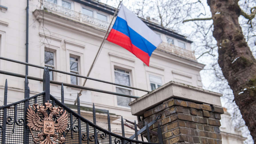 В посольстве России в Британии прокомментировали задержание подозреваемого в связях с РФ