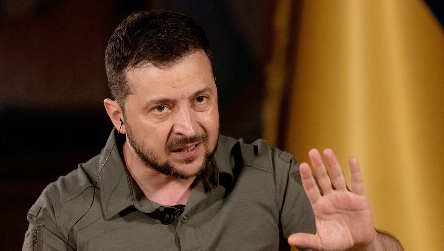 Владимир Зеленский заявил об очень тяжелых боях в районах Соледара и Бахмута