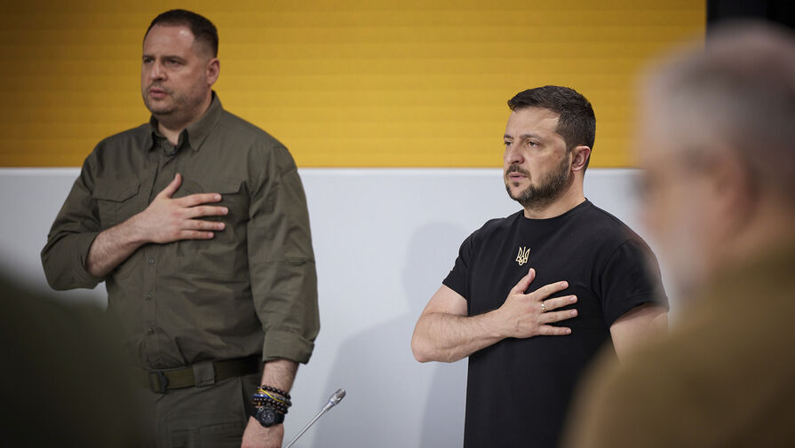 На Западе назвали Зеленского продюсером Ермака