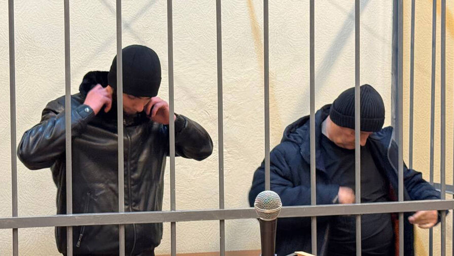 Охранников, обвиняемых в убийстве юноши в петербургском ТЦ, отправили за решетку