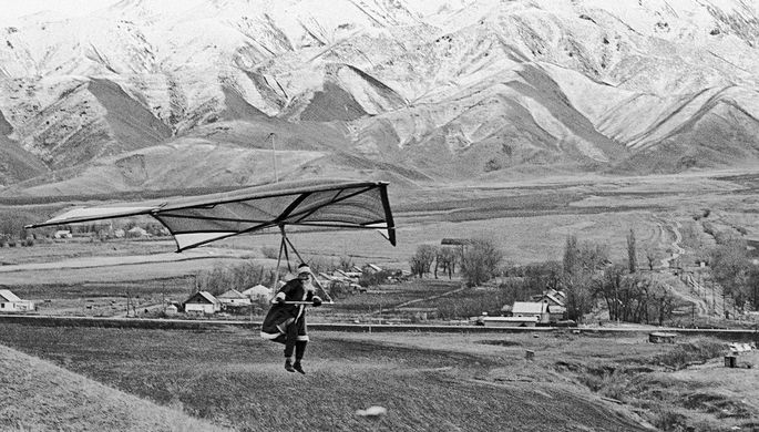 Дед Мороз летит в город Фрунзе, 1977 год
