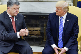 Президент Украины Петр Порошенко и президент США Дональд Трамп во время встречи в Белом доме в Вашингтоне, 20 июня 2017 года