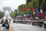 Финальный этап супермногодневки «Тур де Франс — 2015» в Париже