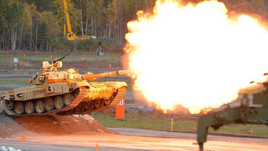В Минобороны заявили о планах по усилению существующих танков активной защитой Арена-М