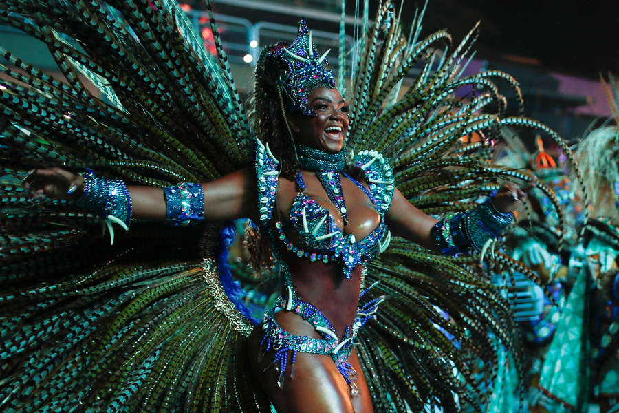 Первый за три года карнавал прошел в Рио-де-Жанейро