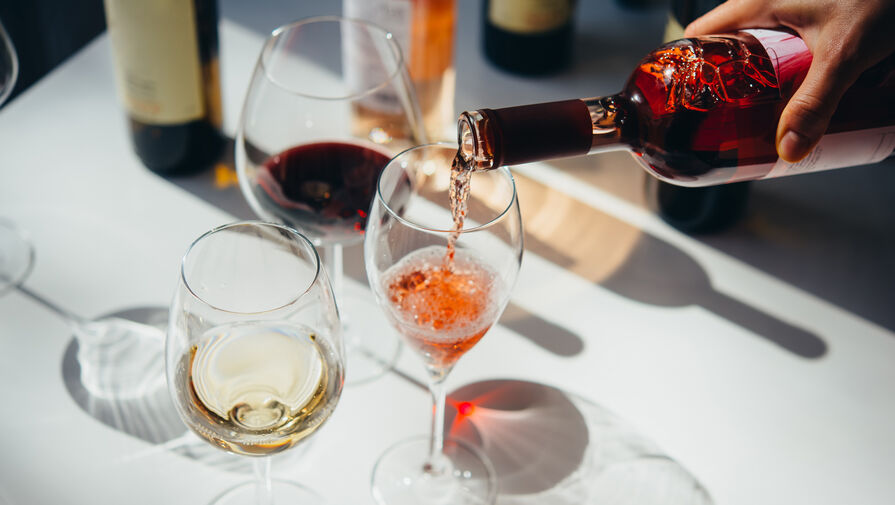 Названа два опасных недостатка розового вина