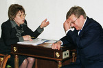 С вице-премьером Валентиной Матвиенко перед началом заседания Совета безопасности РФ, 2001 год.