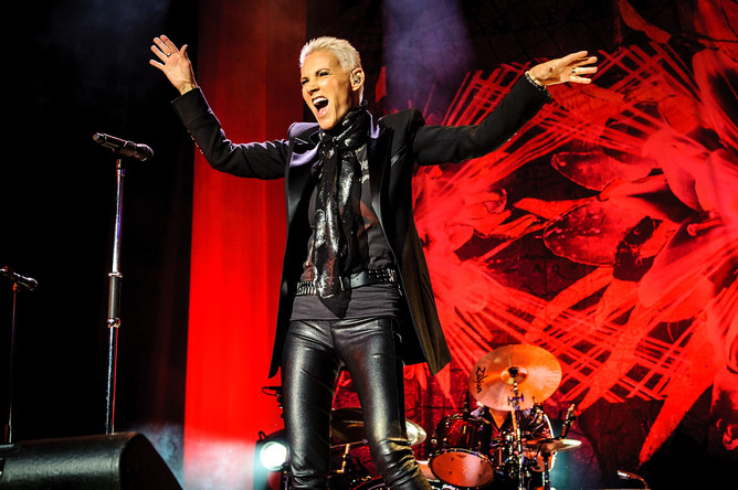 Солистка Roxette Мари Фредрикссон во время выступления в Торонто, 2012 год